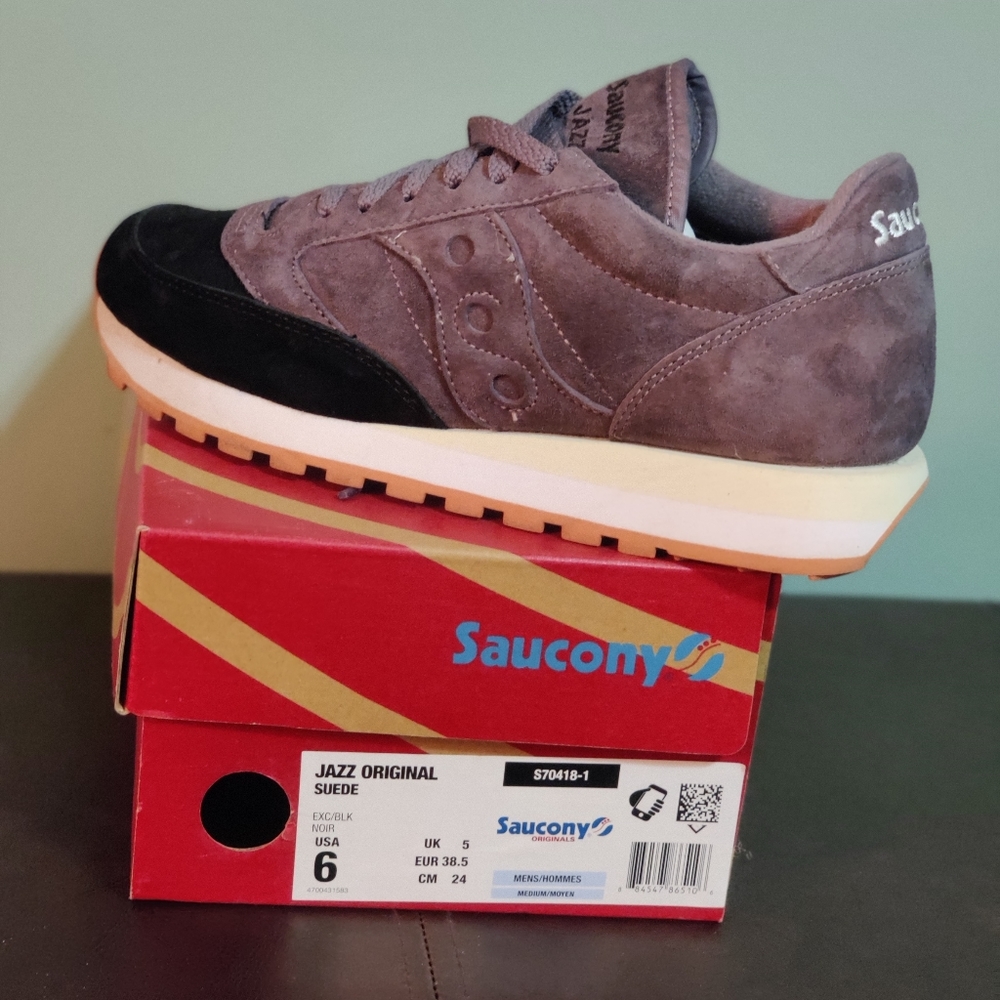 Saucony Jazz original suede women size 8, Men 6